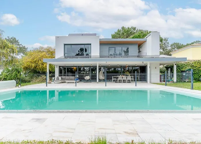 Herdade De Aroeira Golf & * Αλμάδα